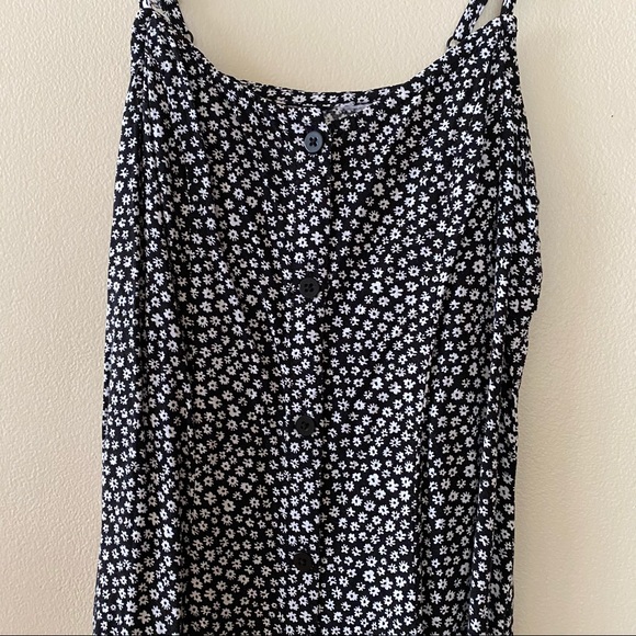 Forever 21 Floral Button up Dress - Picture 7 of 8